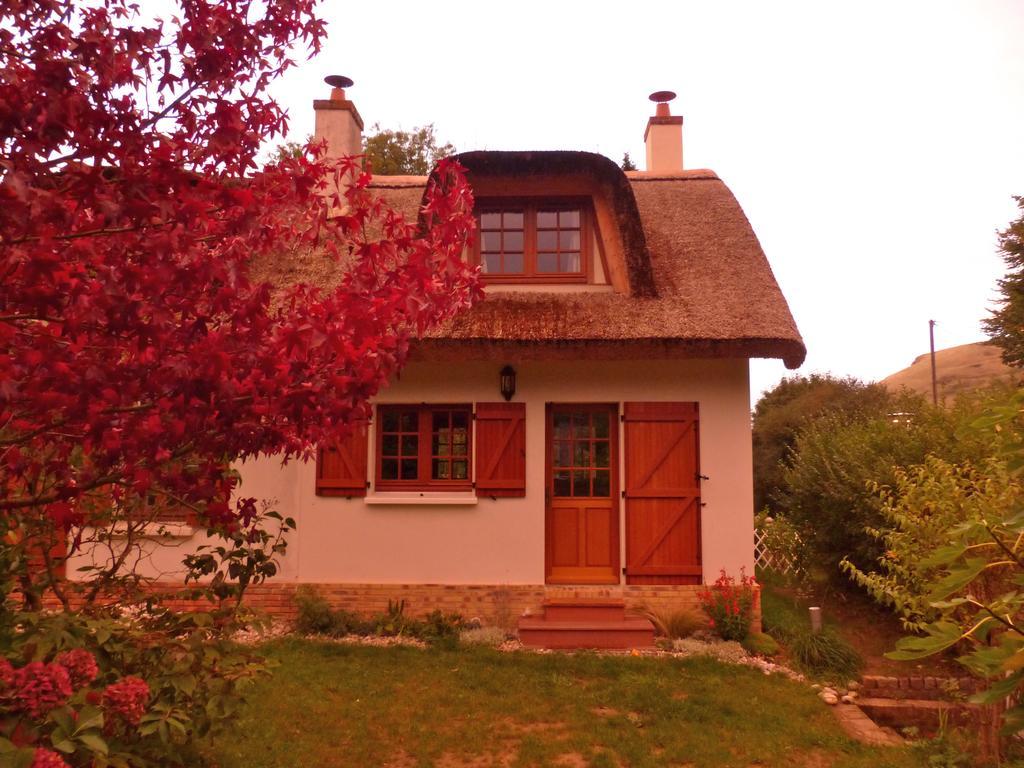 La Flore De Lys, Cottage Ideal Pour 2 Adultes Et 2 Enfants Saint-Jouin-Bruneval Room photo