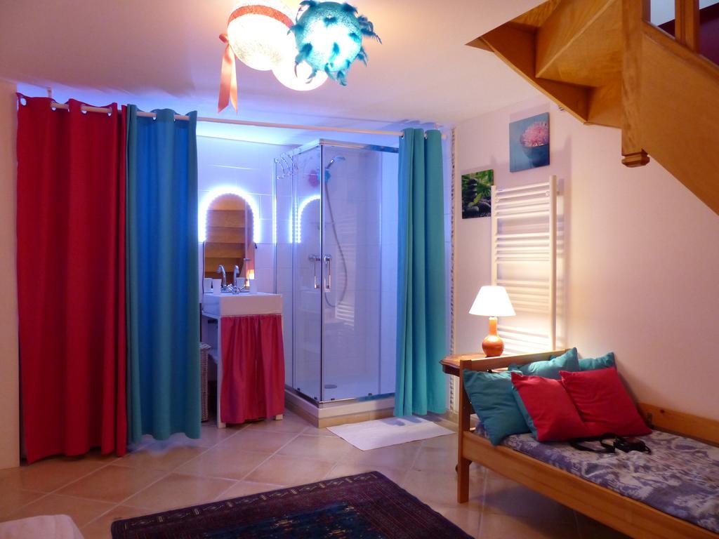 La Flore De Lys, Cottage Ideal Pour 2 Adultes Et 2 Enfants Saint-Jouin-Bruneval Room photo