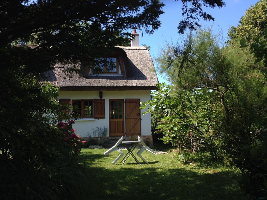 La Flore De Lys, Cottage Ideal Pour 2 Adultes Et 2 Enfants Saint-Jouin-Bruneval Exterior photo
