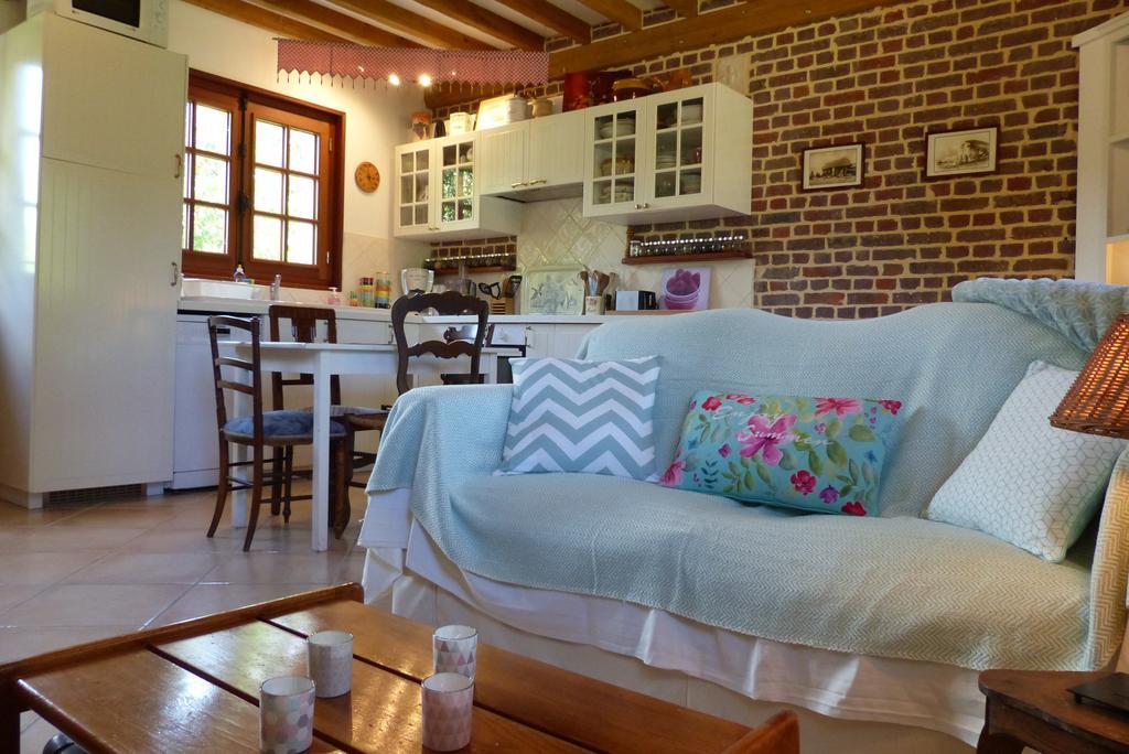 La Flore De Lys, Cottage Ideal Pour 2 Adultes Et 2 Enfants Saint-Jouin-Bruneval Exterior photo