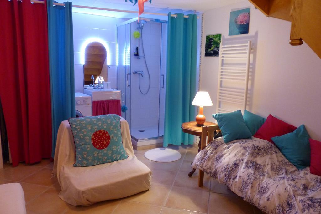 La Flore De Lys, Cottage Ideal Pour 2 Adultes Et 2 Enfants Saint-Jouin-Bruneval Exterior photo